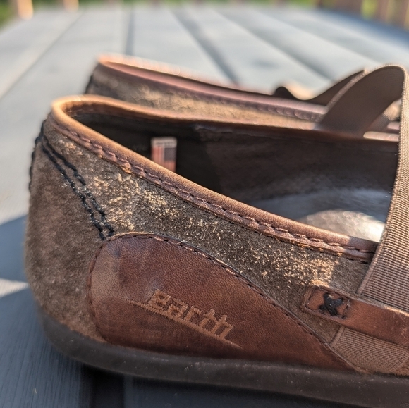 EARTH Tan Slip on Stretch Mary Jane Tennis Shoe size 8.5 - Picture 8 of 13